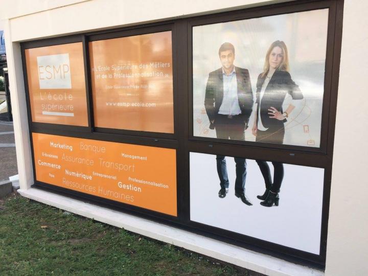 Création de panneaux publicitaires extérieurs Mâcon