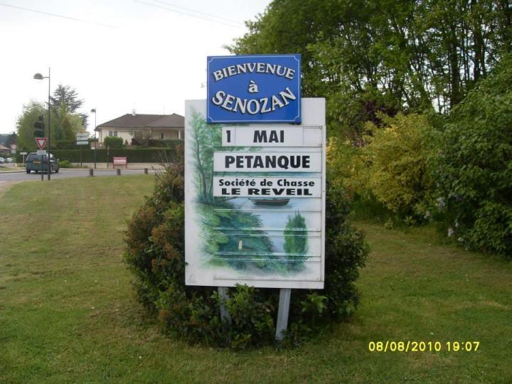 Création de panneaux publicitaires extérieurs Mâcon 