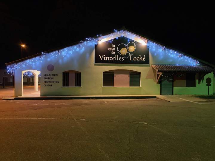 toile tendue en forme cave de vinzelles 71